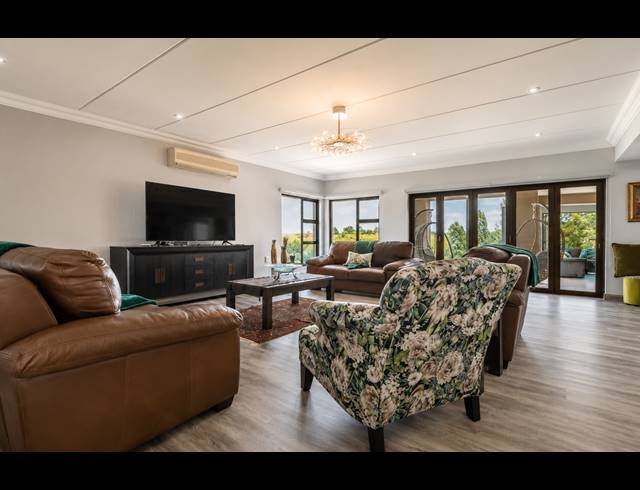 4 BEDROOM HOUSE FOR SALE IN THREE RIVERS EAST